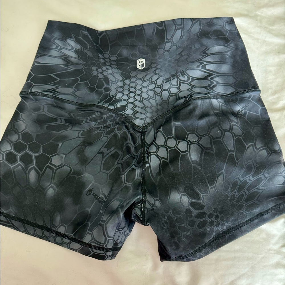 Born Primitive new heights booty shorts